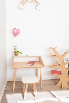 Pupitre escritorio para niños + banquito - Meraki Design BA - Muebles y Objetos de decoracion para tu hogar, oficina o comercio!