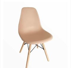 Silla EAMES color ROSA - Se entrega armada