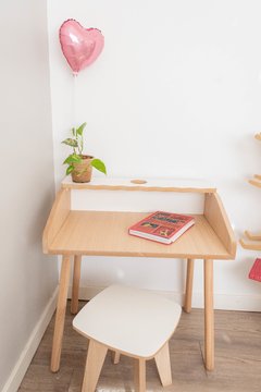 Pupitre escritorio para niños + banquito - comprar online