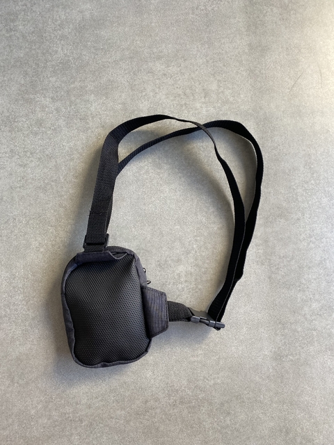 Bolsa Shoulder Bag Cinza Escura Lateral Lançamento - comprar online