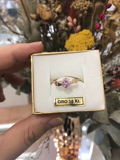 anillo solitario de oro 18kts con cubic rosa