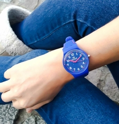 Reloj Blaquè BQ-158A Malla de caucho azul para dama