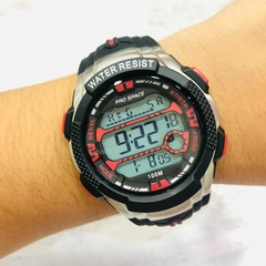 Reloj Pro Space PRO-009 Para Hombre Digital Caucho Sumergible negro detalles en rojo