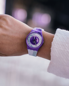 Reloj Swatch GZ359 Dragonball Z Frieza X Swatch unisex malla de silicona - comprar online