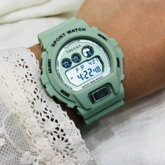 Reloj Tressa TR-188 Modelo Bree Malla De Caucho Verde - comprar online