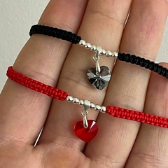 Pulsera Cordón rojo o negra con dije corazòn cristal - comprar online