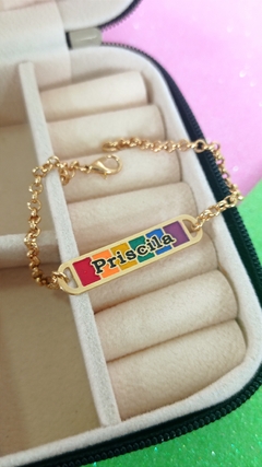 Pulseira LGBT com bandeira arco-íris e nome