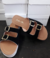 Rasteira flatform preta com fivela - comprar online