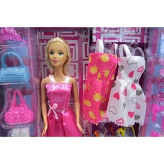 Muñeca Poppi Doll Kiara Fashion Con Accesorios en internet