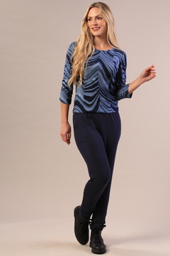 Blusa Juanna 34484 visco strech estampada 3/4 - comprar online