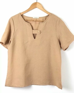 Blusa Caroll 23481 linho com botao no decote