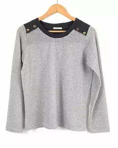 BLUSA Caroll 24121 BOTAO OMBRO MANGA LONGA MIRO LISO - comprar online