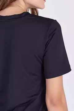 Blusa T-Shirt EP354 Feminina Tapa Bumbum Preta Em Poliamida Protecao Solar UV50 Epulari na internet