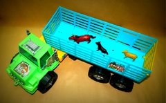 Camión Jaula Con Animales Articulado