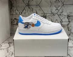 Tênis Nike Air Force 1 x Space Jam