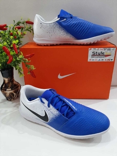 Chuteira Society Nike Phantom Venom Club TF - Branco e Azul