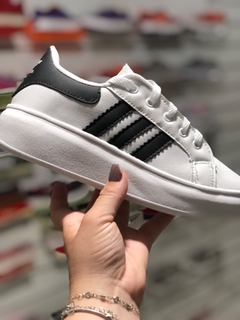 Tênis Adidas- Branco/preto na internet