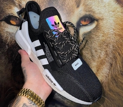 Tênis adidas NMD R1