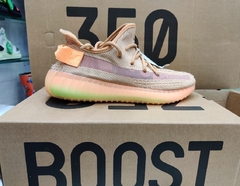 TÊNIS ADIDAS YEEZY BOOST na internet