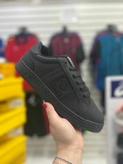 Tênis Qix Combat Masc - Preto/Preto. - comprar online