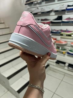 Tênis Air Force 1 - Rosa/branco - loja online