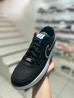 Tênis Nike Air Force - Preto/branco