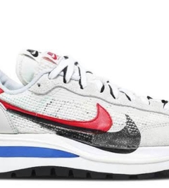 Tênis Sacai x Nike Vaporwaffle - comprar online