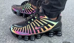 Nike shox 12 molas camaleao na internet