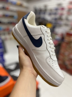 Tênis Nike Air Force One Couro na internet