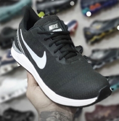 TENIS NIKE REVOLUTION SIMILAR - comprar online