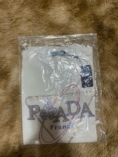 Camiseta prada paris predaria - comprar online