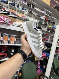 Tenis adidas campus similar - comprar online