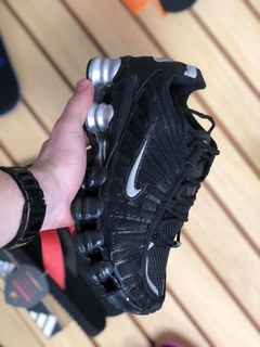 Tênis nike shox 12 molas tl replica cores 2021 na internet