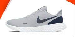 Tênis Nike Revolution 5 Masculino na internet