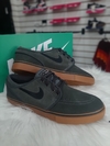 Tênis Nike SB Stefan Janoski- Grafite