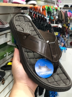 Chinelo Pegada Couro - Cravo