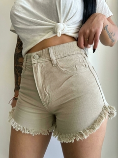 Short Mubba Beige en internet