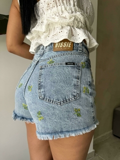 Short Flower - Nissie Denim