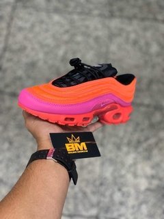 AIR MAX PLUS