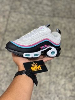 AIR MAX PLUS