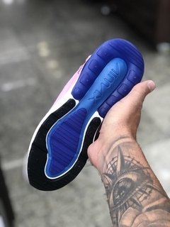 AIR MAX 270 na internet