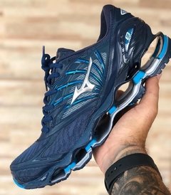 Mizuno Wave Prophecy 8 na internet