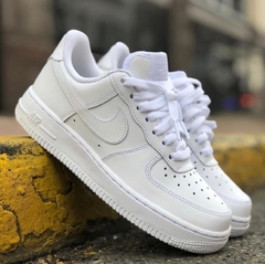 NIKE AIR FORCE ONE