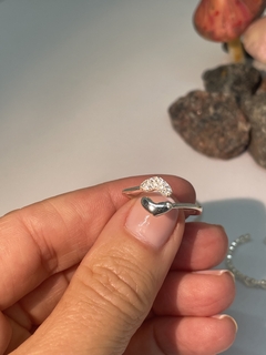 Imagen de ANILLO AJUSTABLE DE PLATA CON 2 CORAZONES 1 LISO EL OTRO ZC regalo para mujer, adolescente y niña, hecho en Italia