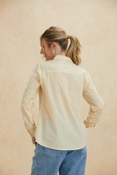 CAMISA ESME (BEIGE) - El Almacén de Adriana Kuntz