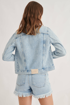 CAMPERA VERA LIGHT BLUE - comprar online