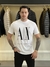 Camiseta Armani Exchange Lettering Assinatura Grande Estampa Frontal Masculino