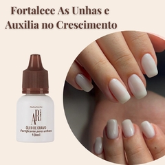 Óleo de Cravo Fortificante para as Unhas 10ml AR TRATAMENTO Abelha Rainha REF 2119 - Importados da Malu