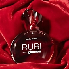 Deo Parfum Rubi Glamour Floral Amadeirado Feminino Para Mulheres Poderosas 50ml Abelha Rainha REF 5287 - comprar online