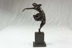 Escultura de bronce firmada Hella Unger